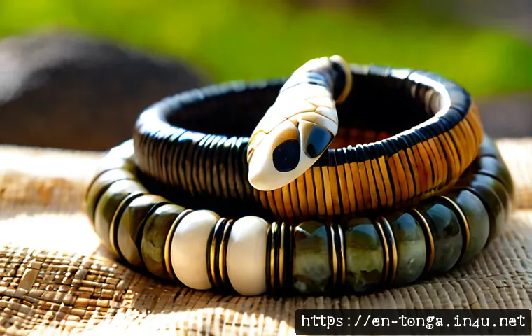 통가 전통 장신구 및 공예품 - Photorealistic close-up still life of traditional Tongan handcrafted jewelry, polished whale-bone st...